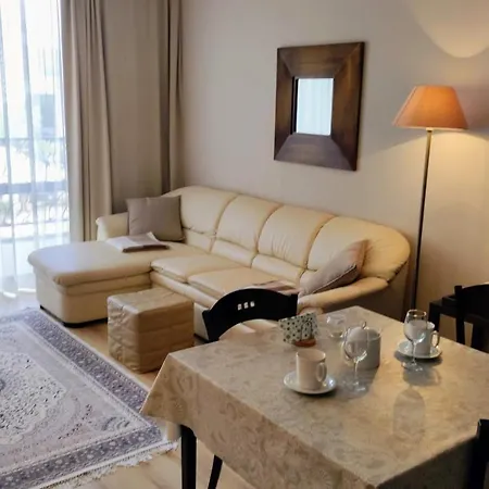 In Royal 5 Pool View Солнечный берег