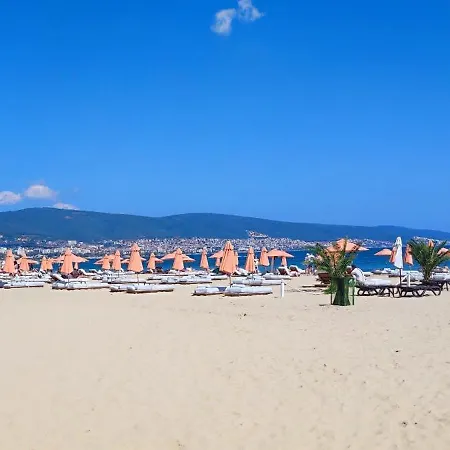 Apartmán In Royal 5 Pool View Sluneční pobřeží