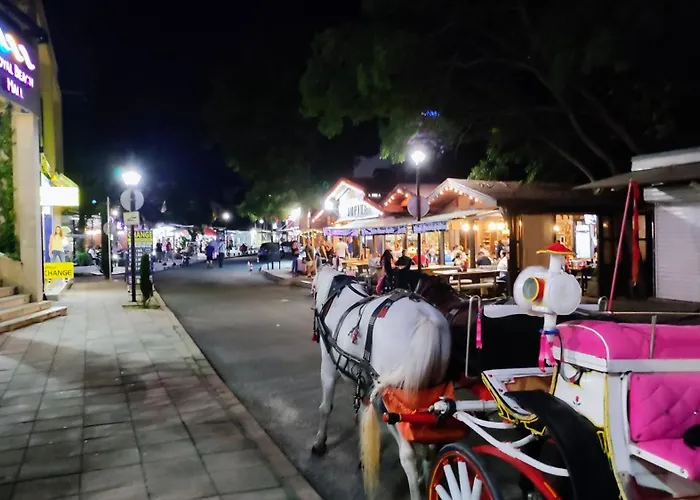 In Royal 5 Pool View Apartmán *