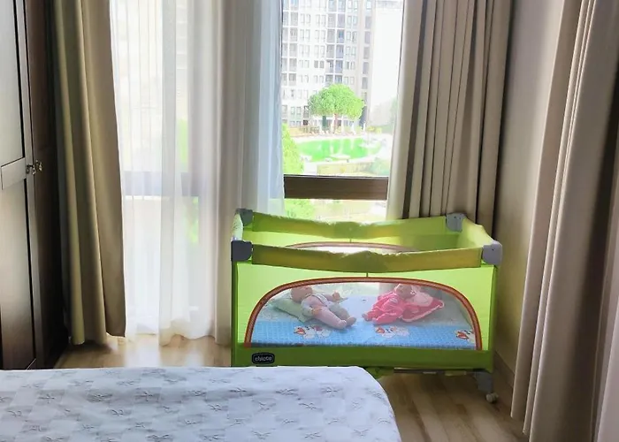 In Royal 5 Pool View Apartman *