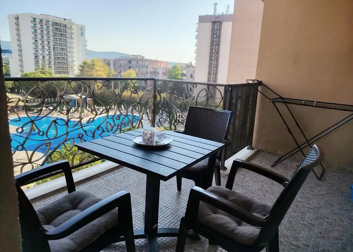 Apartmán In Royal 5 Pool View