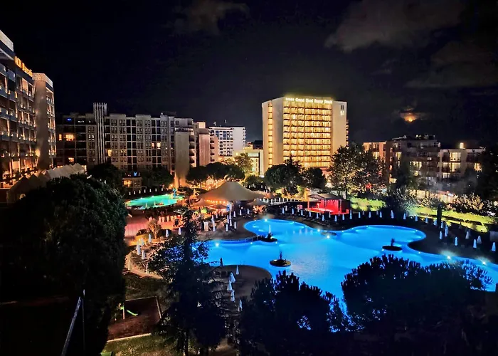 Apartmán In Royal 5 Pool View *