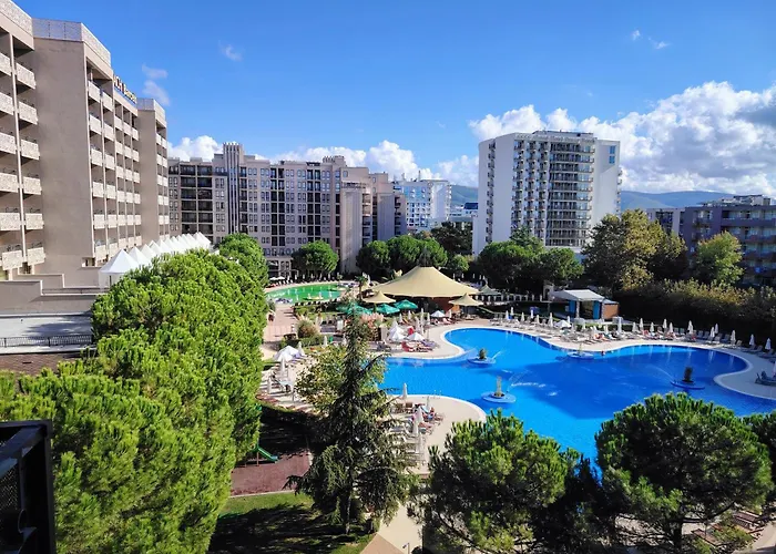 Apartmán In Royal 5 Pool View Sluneční pobřeží