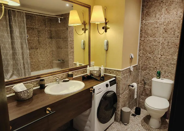 In Royal 5 Pool View Apartman Napospart