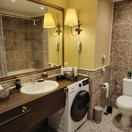 In Royal 5 Pool View Lägenhet Slăntjev Brjag