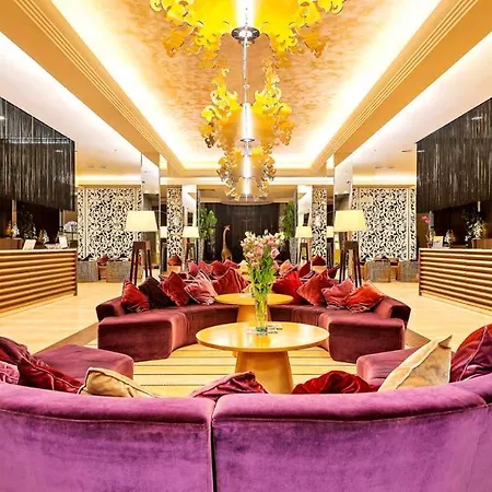 In Royal 5 Pool View 公寓 阳光海滩