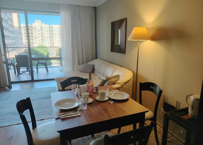 In Royal 5 Pool View Διαμέρισμα